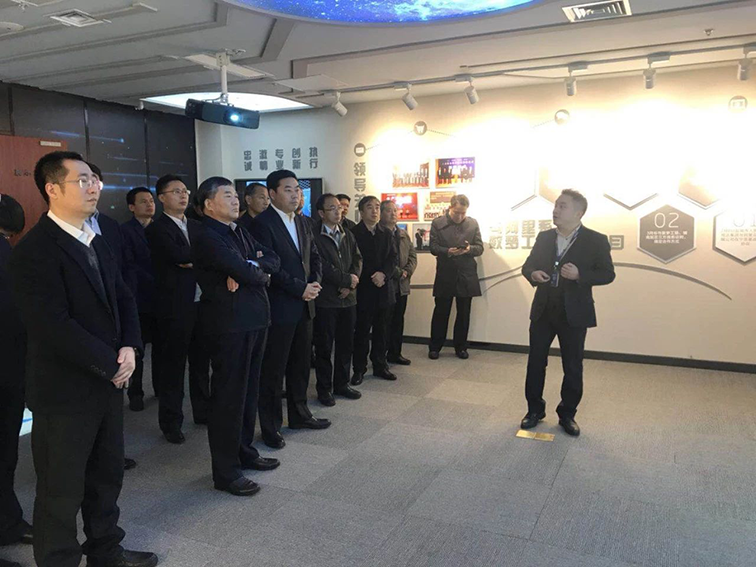 陕煤集团党委书记、董事长杨照乾考察众腾娱乐
旗下悦达数梦公司